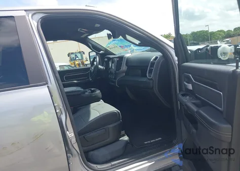 2024 Ram 2500 Big Horn 4X4 6'4 Box из США, поврежденный, VIN 3C6UR5DL9RG348839